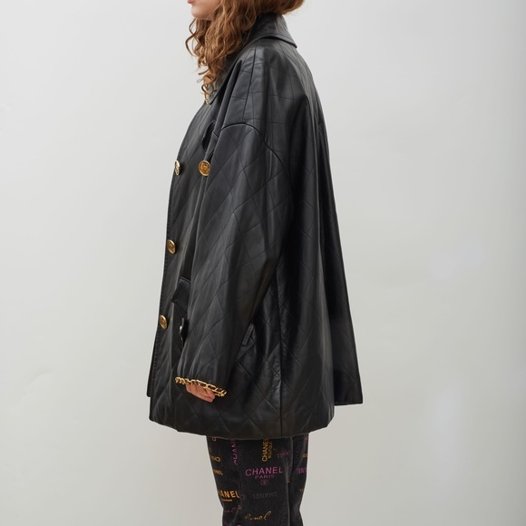 CHANEL VINTAGE BLACK LEATHER SWING COAT (FR44 | LARGE) - Picture 2 of 10
